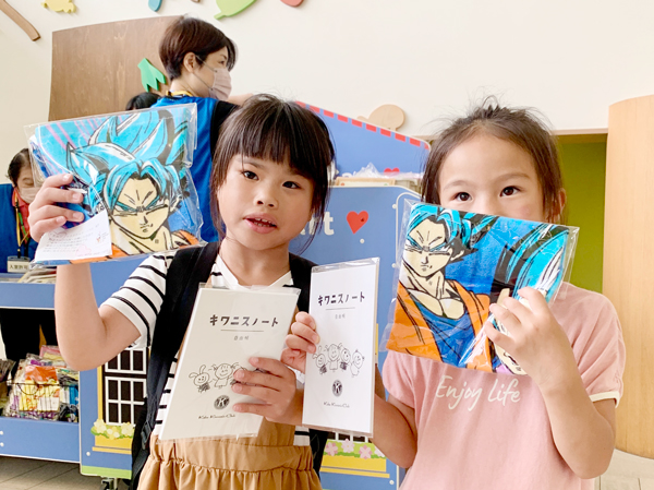 キワニスノートを兵庫県立こども病院外来へ